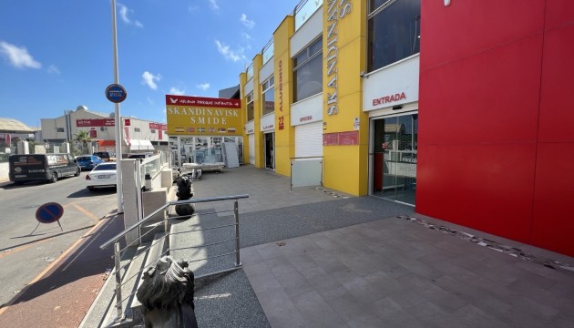 Resale - Commercial - Torrevieja - Costa Blanca Sur