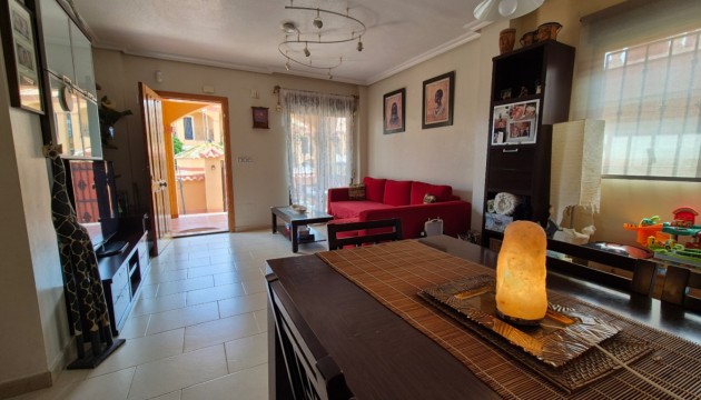 Reventa - Chalet Independiente - Torrevieja