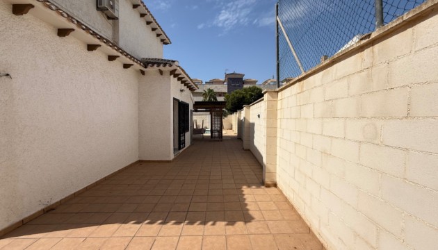 Wiederverkauf - Detached Villa - Orihuela