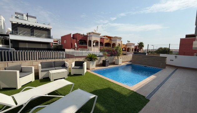 Resale - Detached Villa - Orihuela
