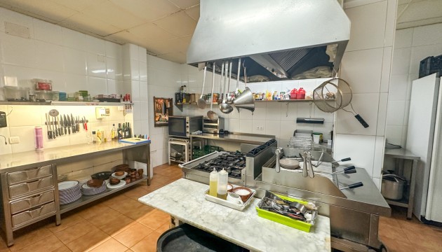 Перепродажа - Коммерческий - Torrevieja - Nueva Torrevieja - Aguas Nuevas