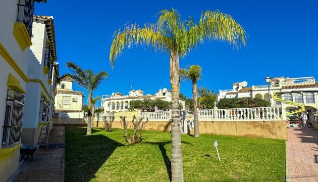 Перепродажа - Квартира - Orihuela Costa - Villamartín