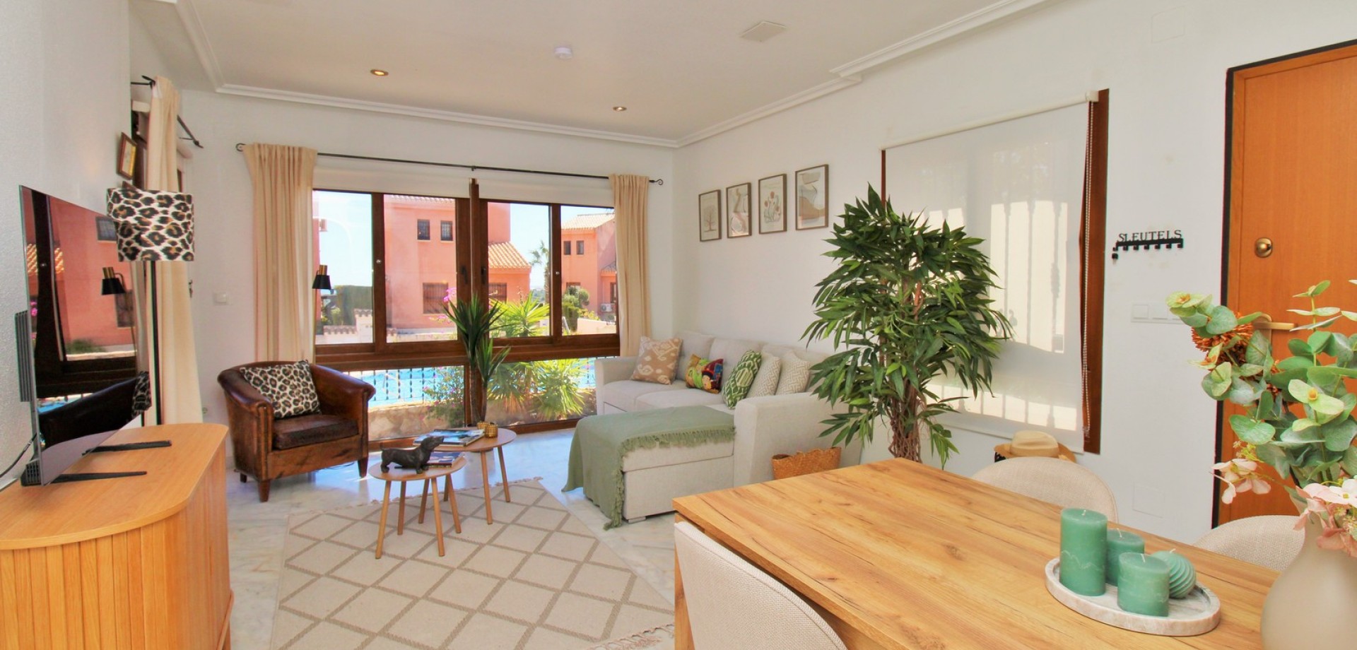 House in San Miguel de Salinas - Image 5