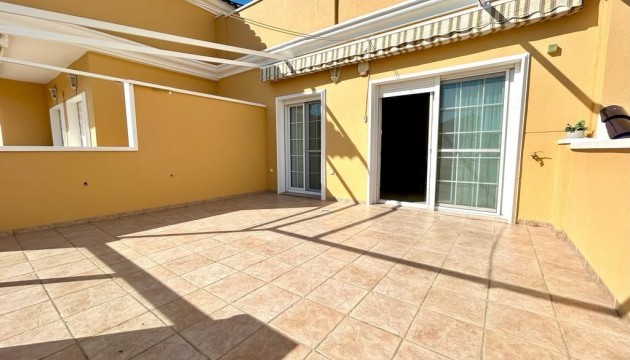 Resale - Apartment - Orihuela Costa - Cabo Roig