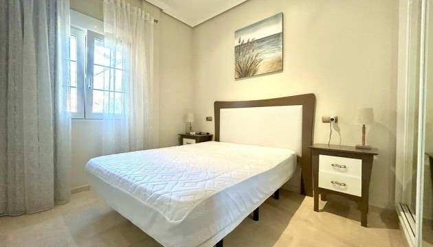 Resale - Apartment - Orihuela Costa - Cabo Roig