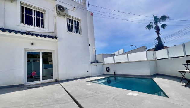 Resale - Detached Villa - San Miguel de Salinas - Villamartín