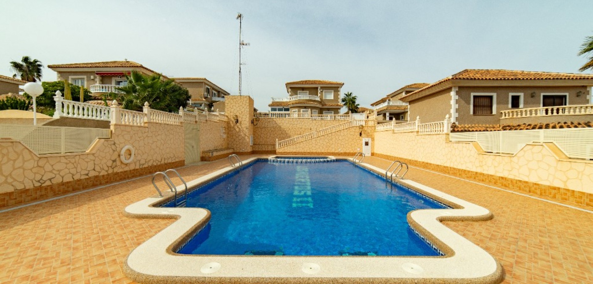 House in Residencia los Altos - Image 5