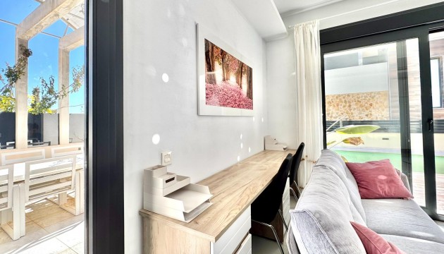 Resale - Detached Villa - Orihuela Costa - Lomas de Cabo Roig