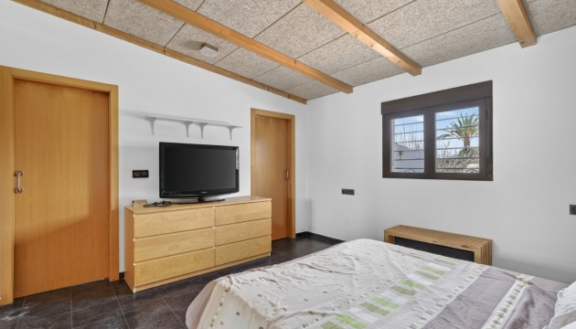 Reventa - Chalet Independiente - Santa Pola