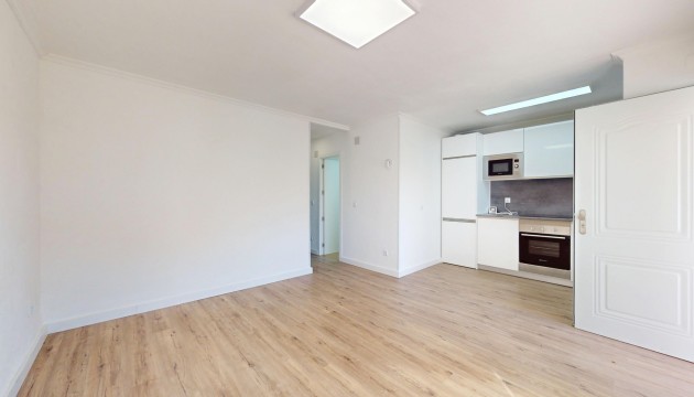 Resale - Apartment - Orihuela Costa - Villamartín