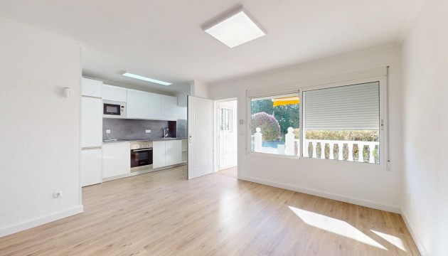 Resale - Apartment - Orihuela Costa - Villamartín