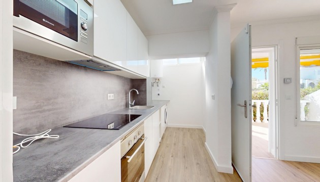 Resale - Apartment - Orihuela Costa - Villamartín