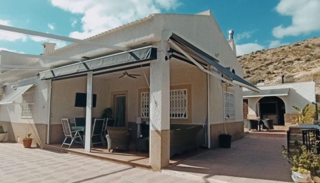 Begagnad - Fristående Villa - Elche