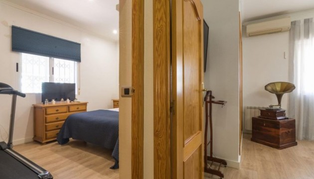 Begagnad - Fristående Villa - Elche