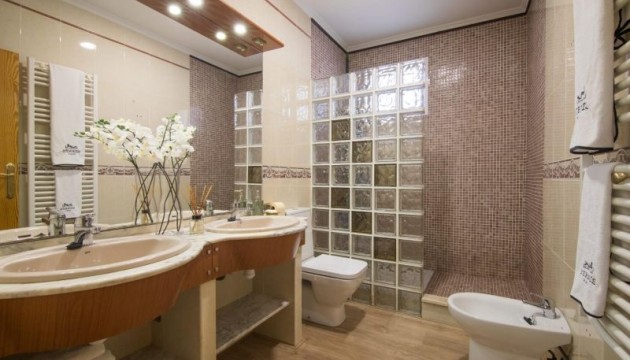 Begagnad - Fristående Villa - Elche