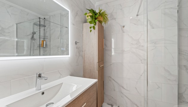 Wiederverkauf - Apartment - Torrevieja - La Veleta