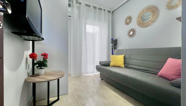 Herverkoop - Apartment - Torrevieja - El Acequión - Los Náufragos