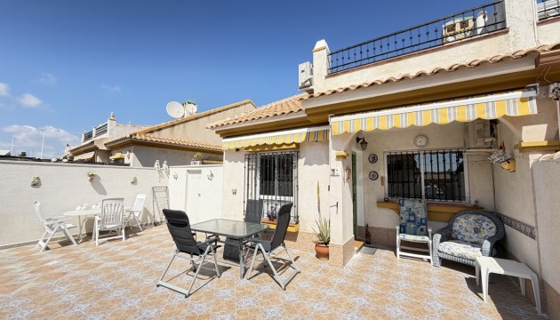 Wiederverkauf - Bungalow - Orihuela Costa - La Zenia
