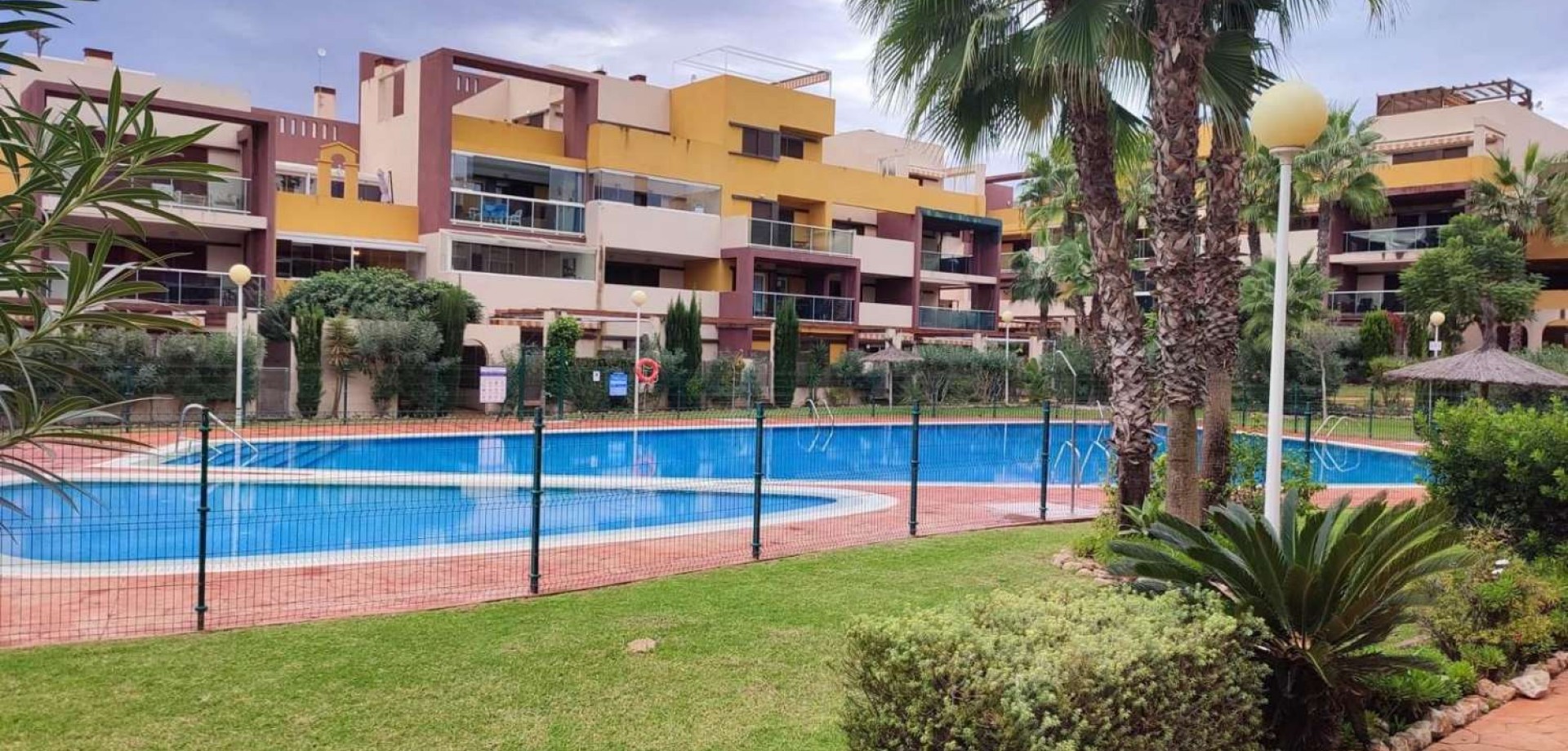 Apartment in Playa Flamenca - Image 2
