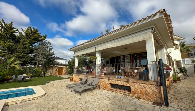 Herverkoop - Detached Villa - Orihuela Costa - Dehesa de campoamor