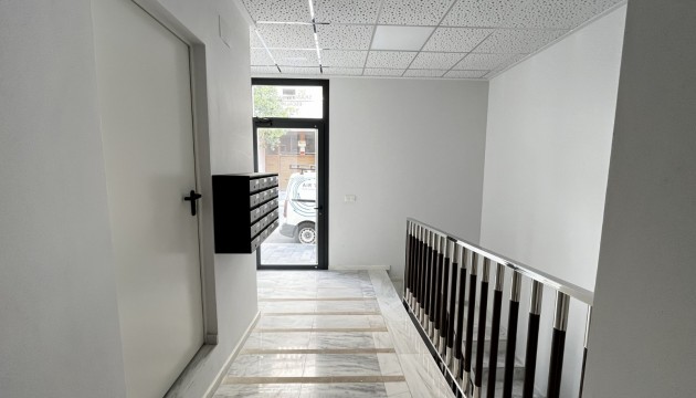 Resale - Apartment - Torrevieja - Playa del Cura