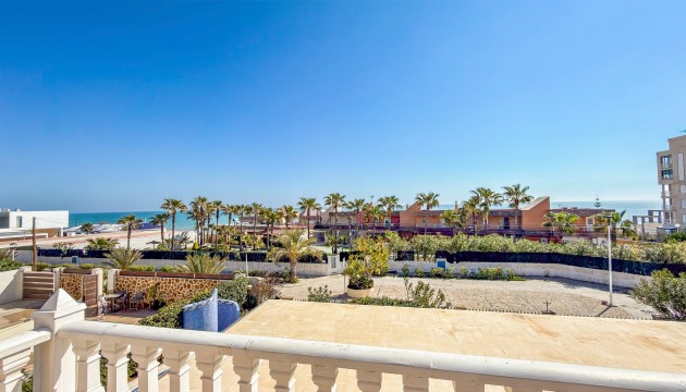 Resale - Detached Villa - Torrevieja - Torrelamata - La Mata