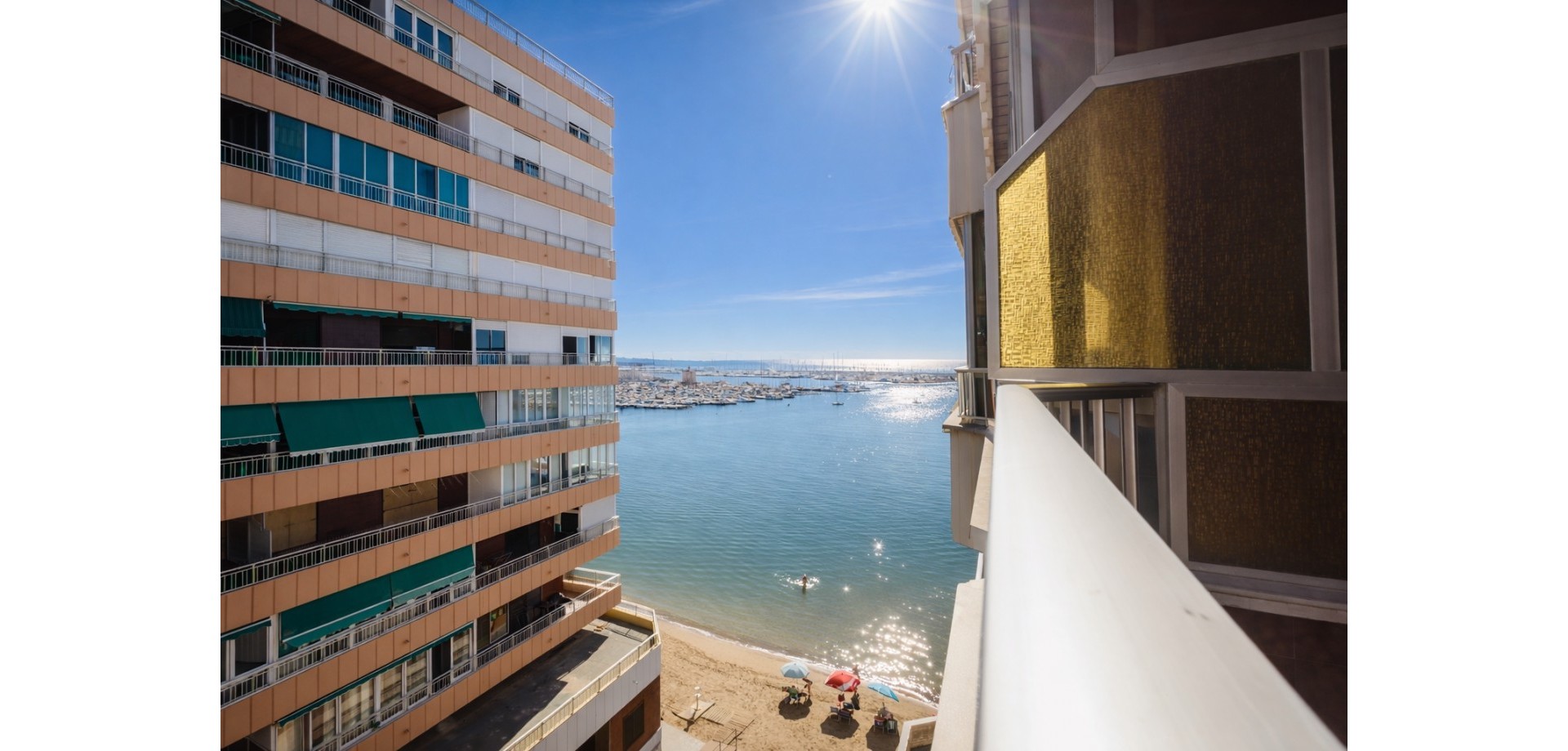 Apartment in Torrevieja - Image 2