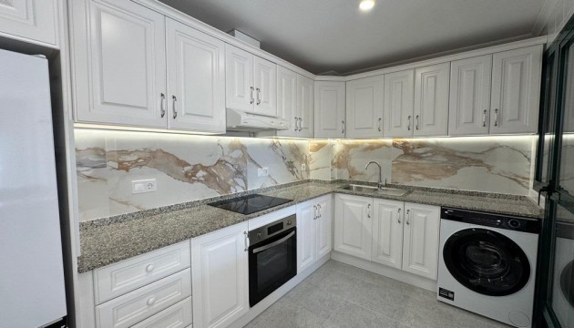 Resale - Apartment - Orihuela Costa - Villamartín