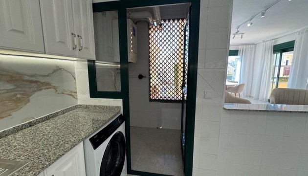 Resale - Apartment - Orihuela Costa - Villamartín