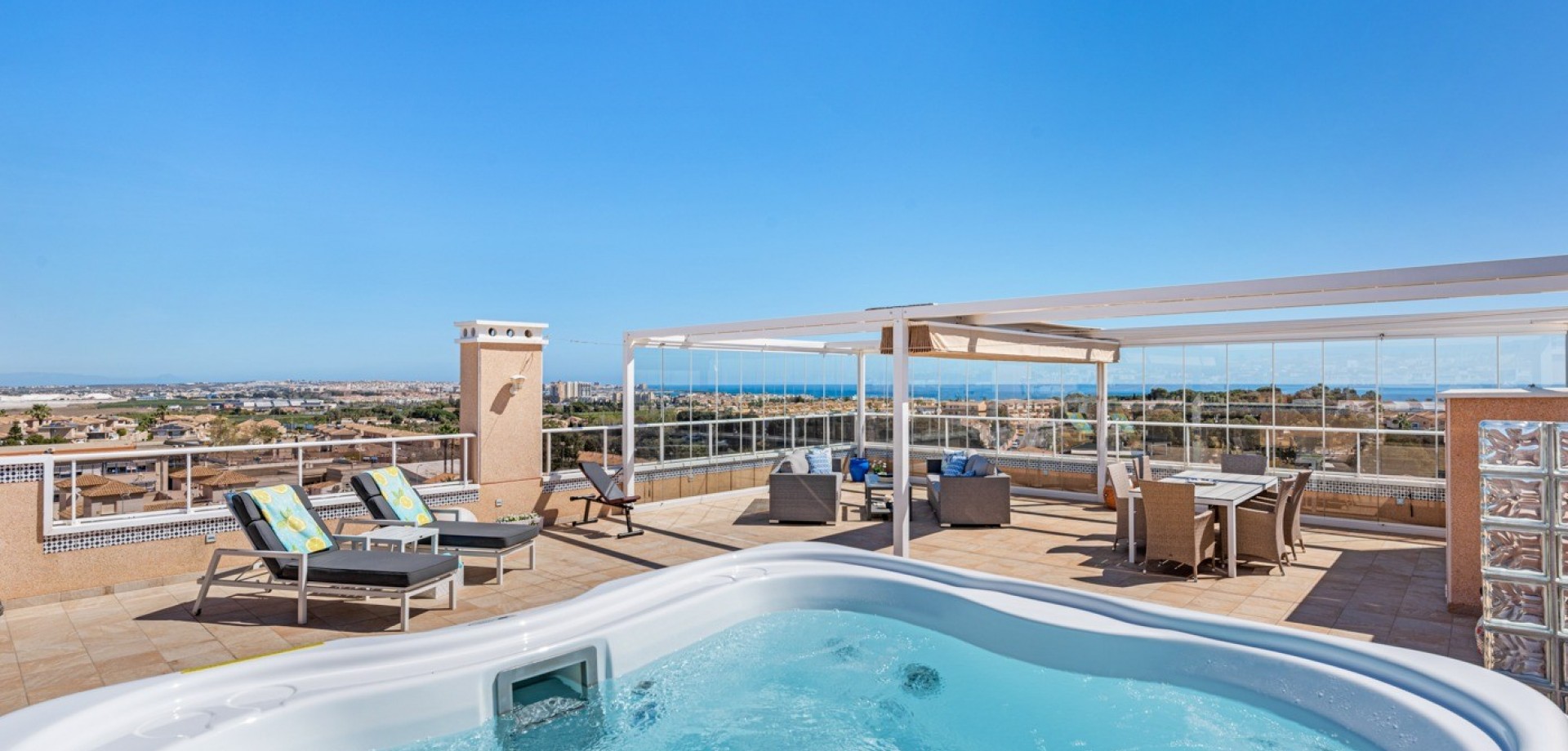 Apartment in Torrevieja - view 1