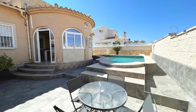 Herverkoop - Detached Villa - Orihuela Costa