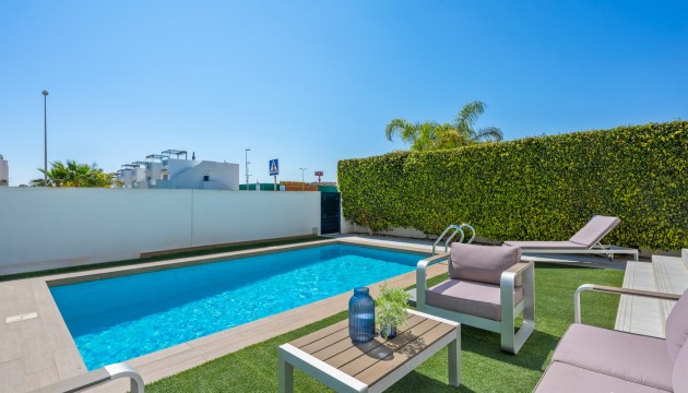 Перепродажа - отдельная вилла - Ciudad Quesada