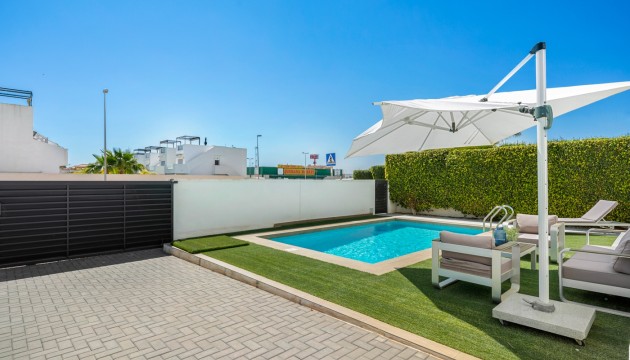 Перепродажа - отдельная вилла - Ciudad Quesada