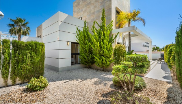 Перепродажа - отдельная вилла - Ciudad Quesada