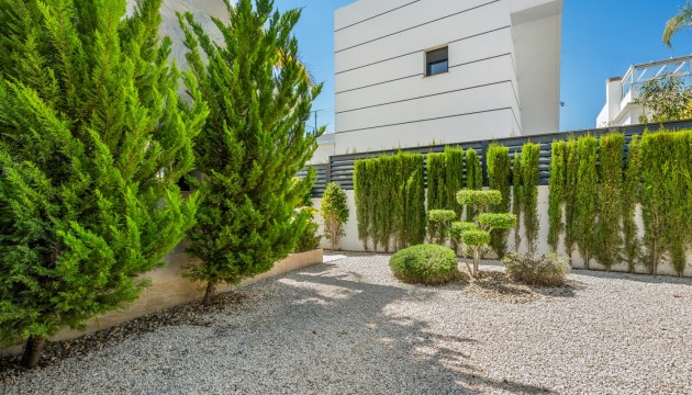 Перепродажа - отдельная вилла - Ciudad Quesada