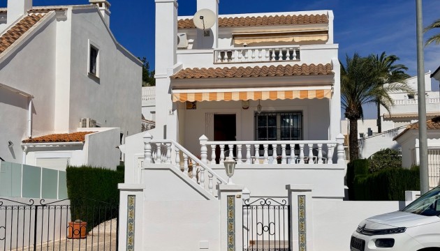 Wiederverkauf - Detached Villa - Orihuela - Villamartín