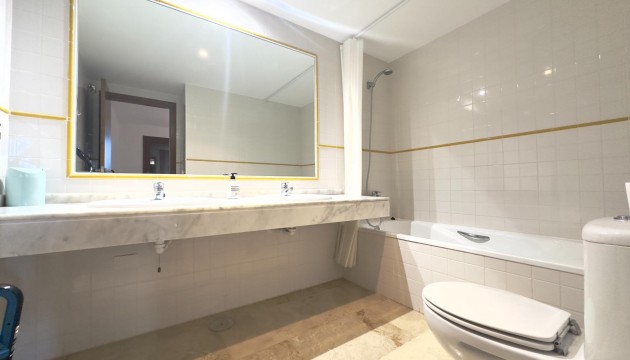 Wiederverkauf - Apartment - Torrevieja - Punta Prima