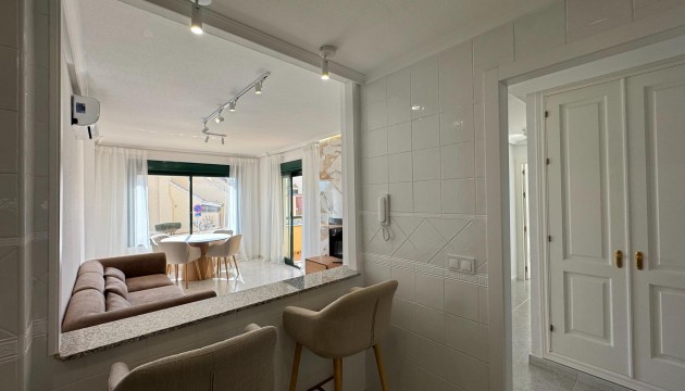 Resale - Apartment - Orihuela Costa - Villamartín