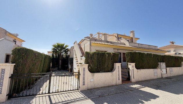 Wiederverkauf - Bungalow - Orihuela Costa - Villamartín