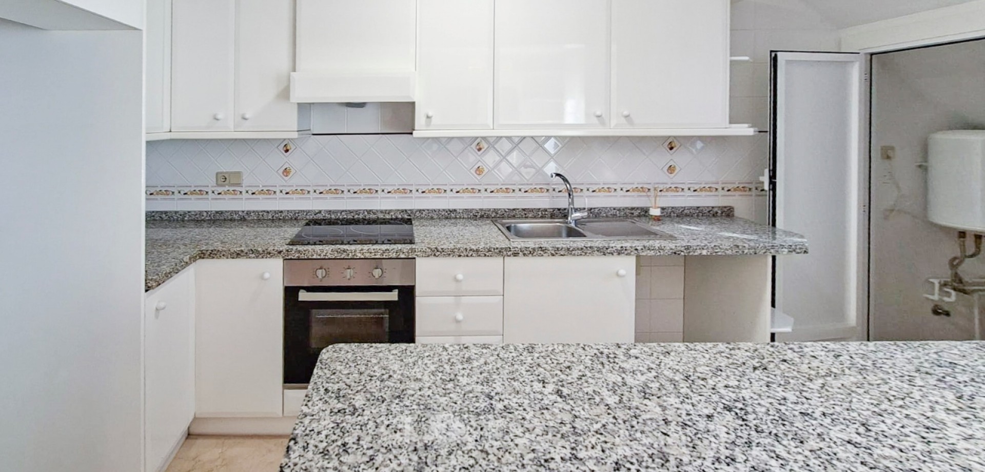 House in Villamartin - Image 3