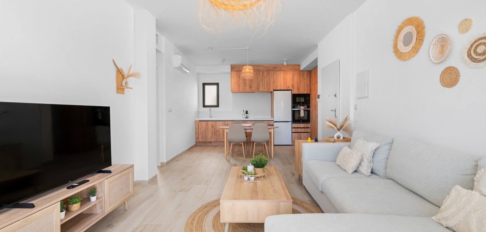 Apartment in San Miguel de Salinas - Image 5