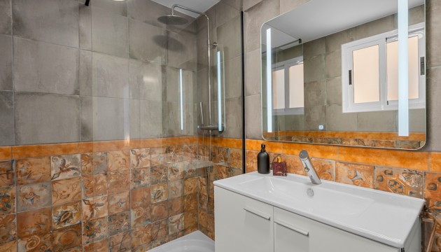 Resale - Apartment - Los Urrutias