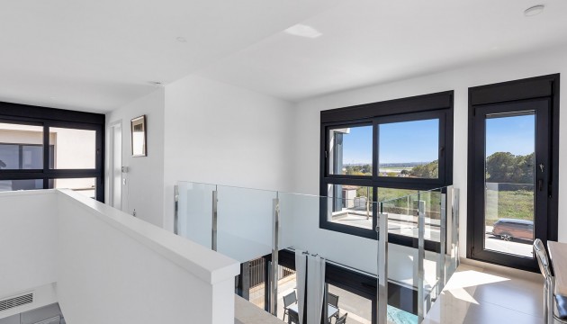 Resale - Detached Villa - Vistabella Golf