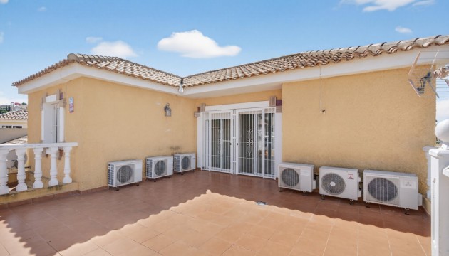 Reventa - Chalet Independiente - Gran Alacant