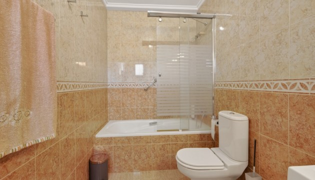 Reventa - Chalet Independiente - Gran Alacant