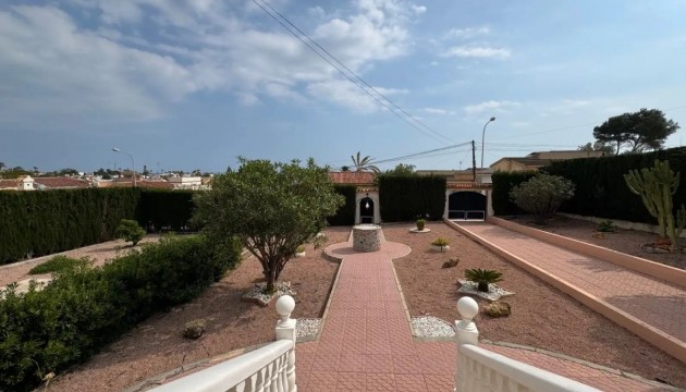Videresalg - Detached Villa - Ciudad Quesada