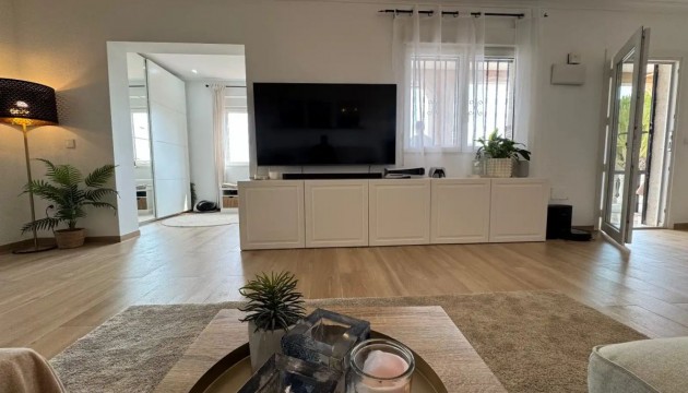 Videresalg - Detached Villa - Ciudad Quesada