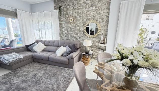 Herverkoop - Detached Villa - Orihuela Costa - Villamartín