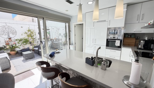 Herverkoop - Detached Villa - Orihuela Costa - Villamartín