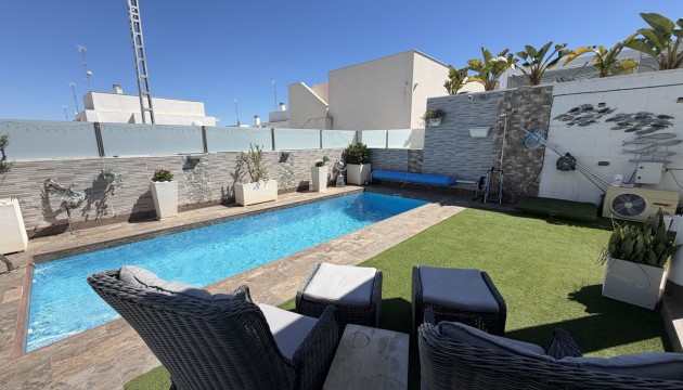 Herverkoop - Detached Villa - Orihuela Costa - Villamartín
